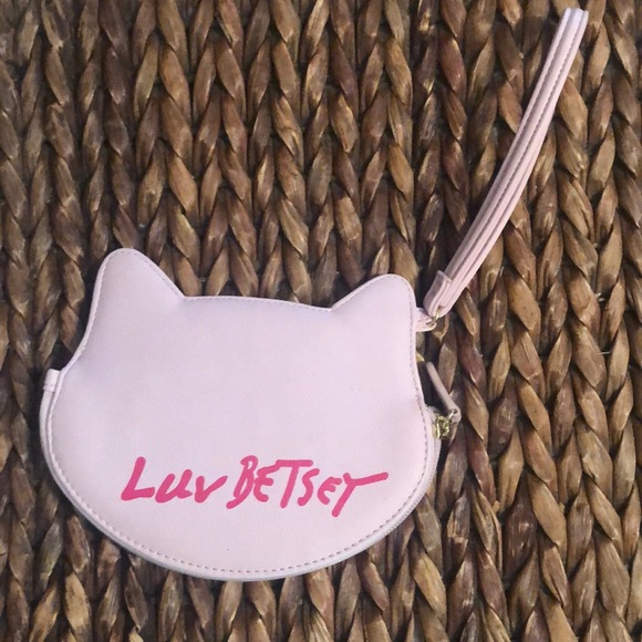 Luv Betsey Pink Kitty wristlet - Picture 2 of 5